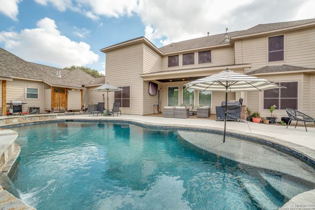 192 Sunrise Hill, Castroville, TX 78009