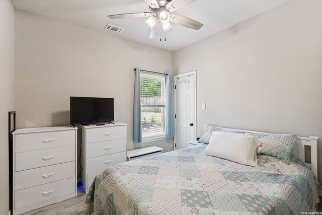 192 Sunrise Hill, Castroville, TX 78009