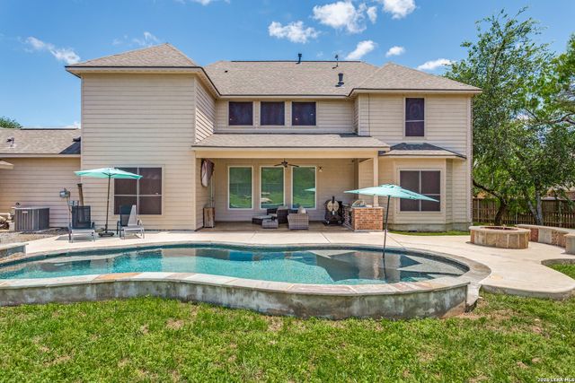 192 Sunrise Hill, Castroville, TX 78009