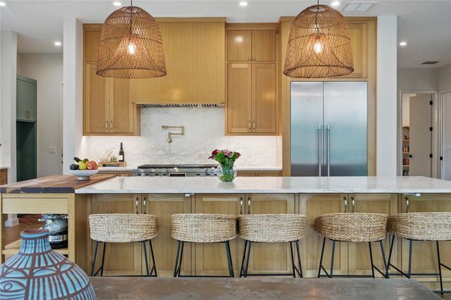 2024 Ford ST, Austin, TX 78704