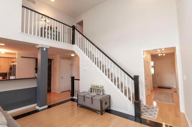 4706 Saint Andrews Drive, Grove City, OH 43123