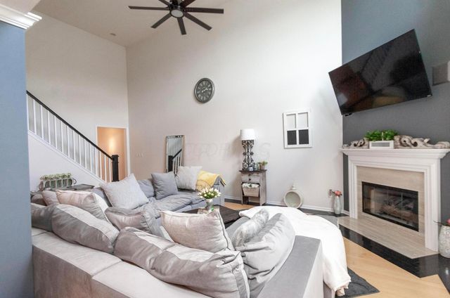 4706 Saint Andrews Drive, Grove City, OH 43123