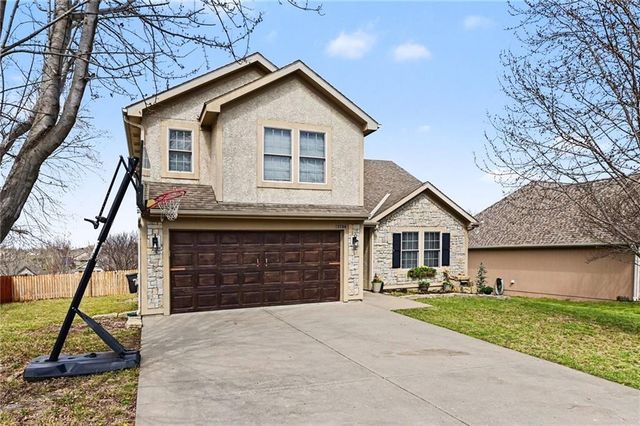 13704 Jana Lei Avenue, Bonner Springs, KS 66012