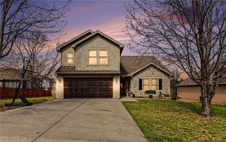 13704 Jana Lei Avenue, Bonner Springs, KS 66012
