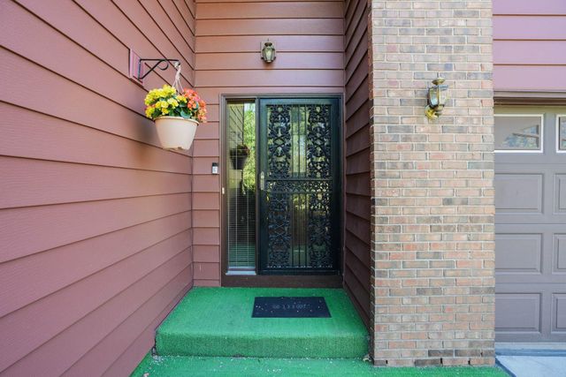 1010 94th Avenue NW, Coon Rapids, MN 55433