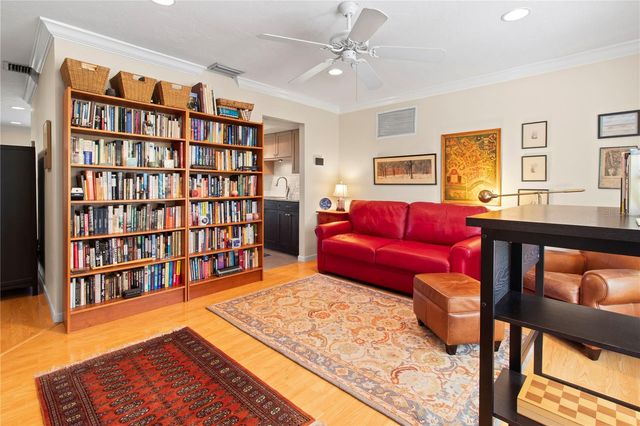 7926 CYPRESS LAKE DRIVE, Sarasota, FL 34243