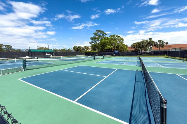 7926 CYPRESS LAKE DRIVE, Sarasota, FL 34243