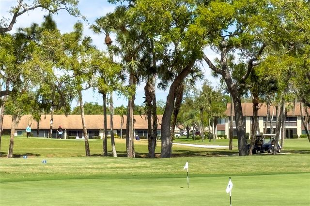 7926 CYPRESS LAKE DRIVE, Sarasota, FL 34243