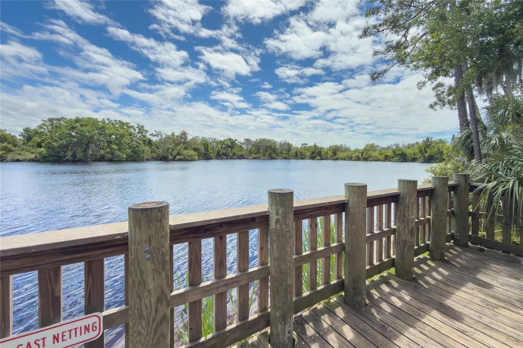 Image 42 of property listing at 7926 CYPRESS LAKE DRIVE, Sarasota, FL 34243