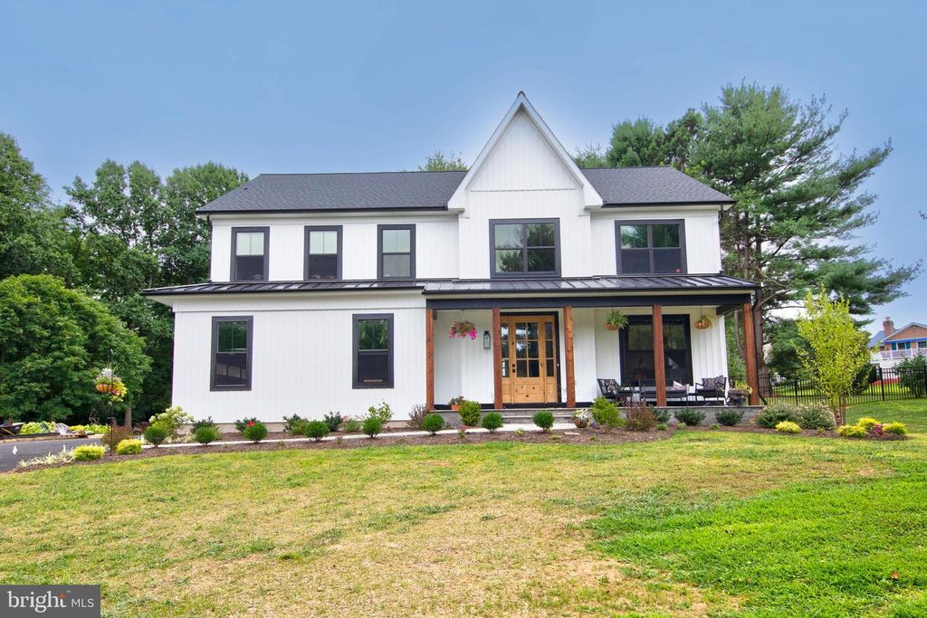 18707 FREDERICK RD, Parkton, MD 21120