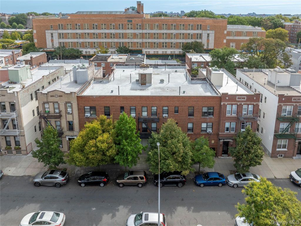 31-23 47th Street, Astoria, NY 11103