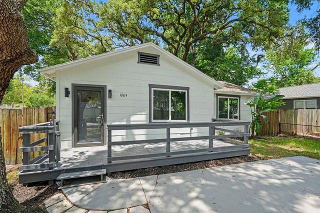 1804 E COMANCHE AVE, Tampa, FL 33610