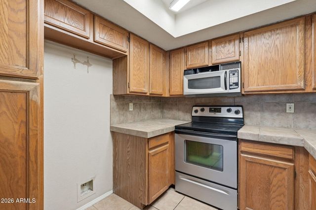 1645 W BASELINE Road 1001, Mesa, AZ 85202