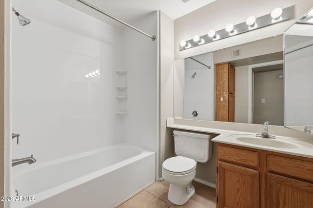 1645 W BASELINE Road 1001, Mesa, AZ 85202