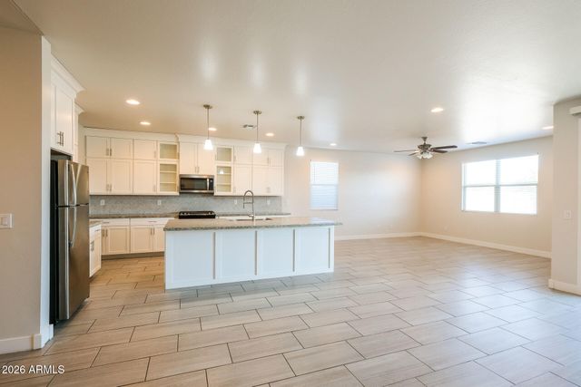 6918 W SAMANTHA Way, Laveen, AZ 85339