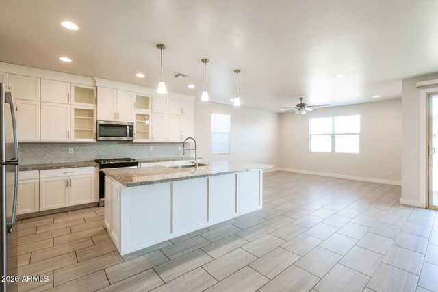 6918 W SAMANTHA Way, Laveen, AZ 85339