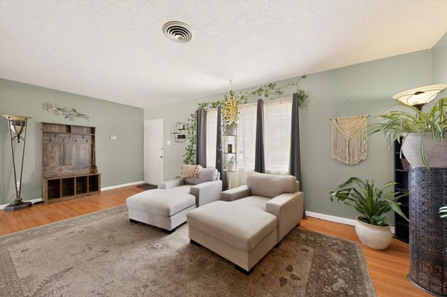 6105 Bellamah Avenue NE, Albuquerque, NM 87110