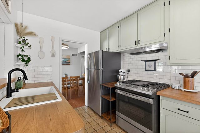 6105 Bellamah Avenue NE, Albuquerque, NM 87110