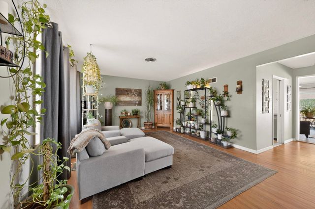 6105 Bellamah Avenue NE, Albuquerque, NM 87110