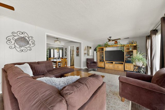 6105 Bellamah Avenue NE, Albuquerque, NM 87110