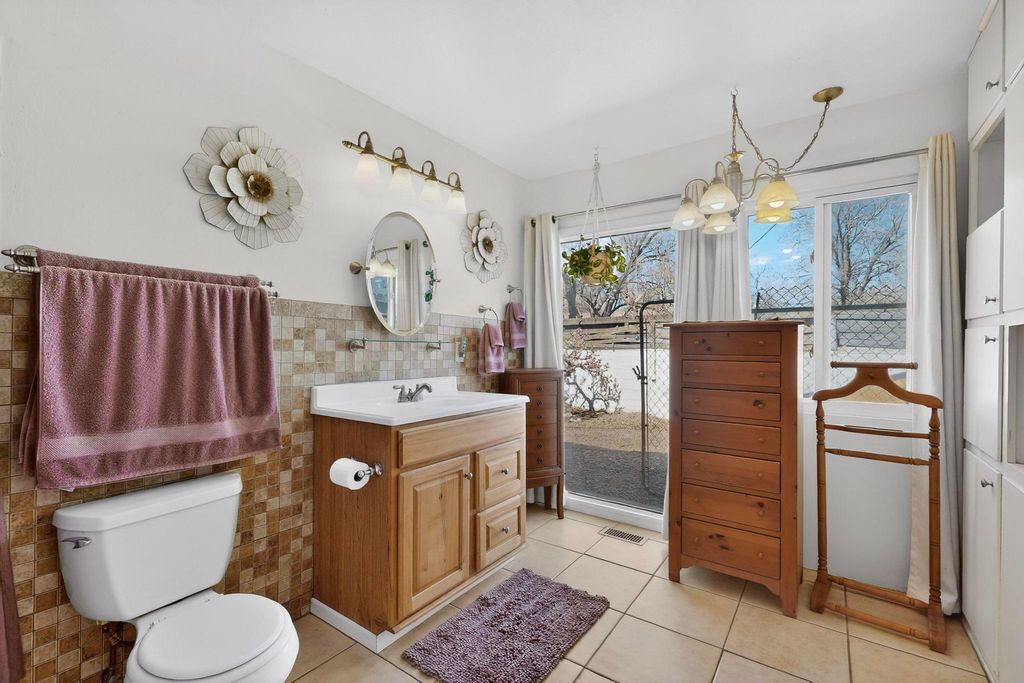 Image 30 of property listing at 6105 Bellamah Avenue NE, Albuquerque, NM 87110