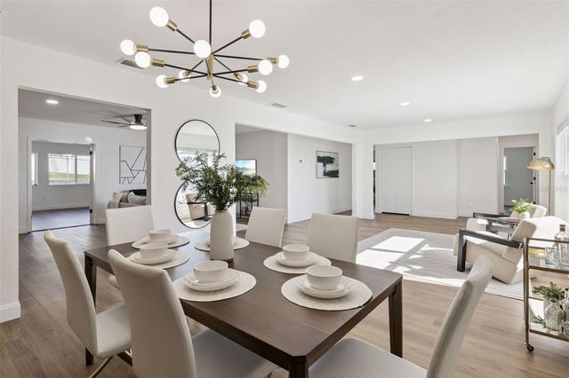 1106 LAKE ARIANA BOULEVARD, Auburndale, FL 33823