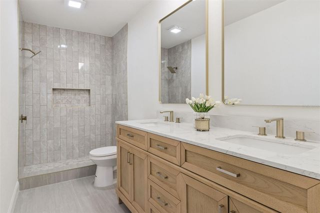 1106 LAKE ARIANA BOULEVARD, Auburndale, FL 33823