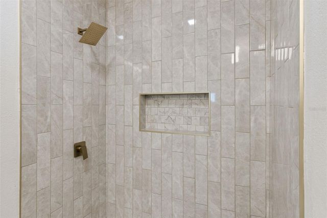 1106 LAKE ARIANA BOULEVARD, Auburndale, FL 33823