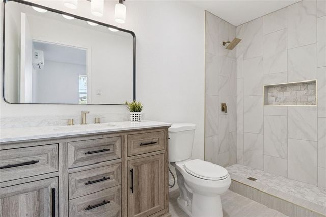 1106 LAKE ARIANA BOULEVARD, Auburndale, FL 33823