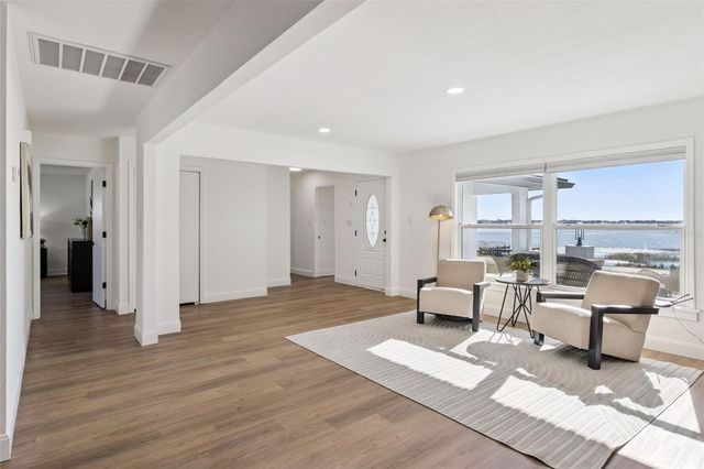 1106 LAKE ARIANA BOULEVARD, Auburndale, FL 33823