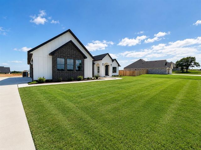 2447 Wolf Creek Bend, Blanchard, OK 73010