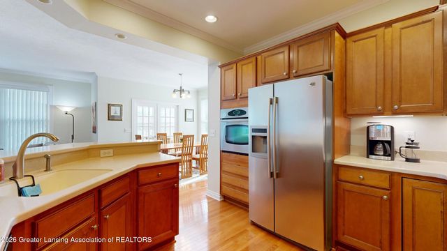 679 Willet Way, East Lansing, MI 48823