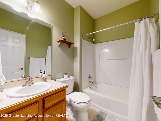 679 Willet Way, East Lansing, MI 48823