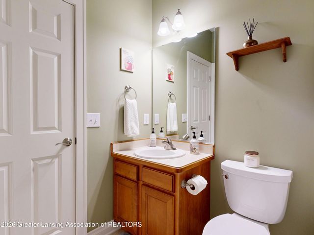 679 Willet Way, East Lansing, MI 48823