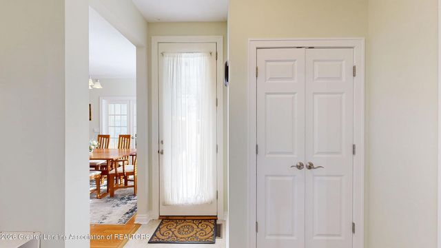 679 Willet Way, East Lansing, MI 48823