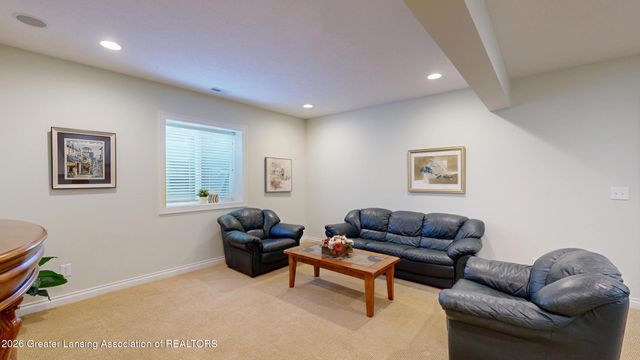 679 Willet Way, East Lansing, MI 48823