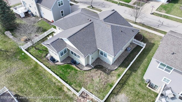 679 Willet Way, East Lansing, MI 48823