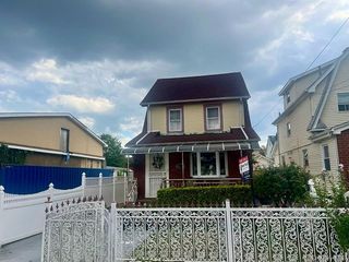 21438 112th Road, Queens Village, NY 11429