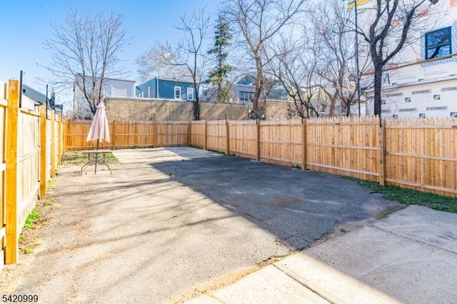 204 19Th Ave, Irvington Twp., NJ 07111