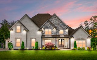 1150 Reda Dr, Clarksville, TN 37042