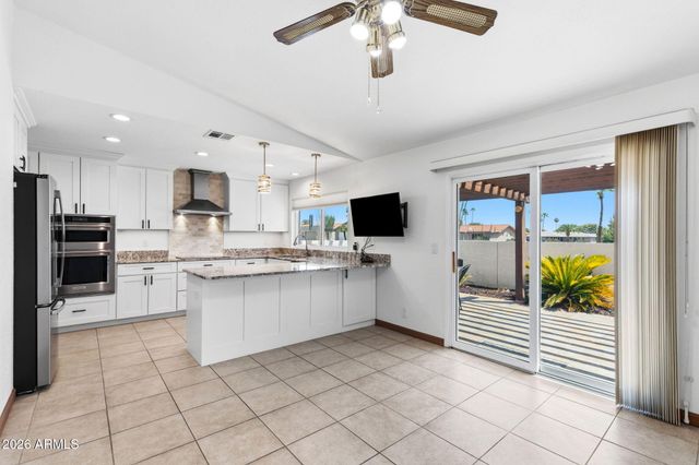1026 LEISURE WORLD --, Mesa, AZ 85206