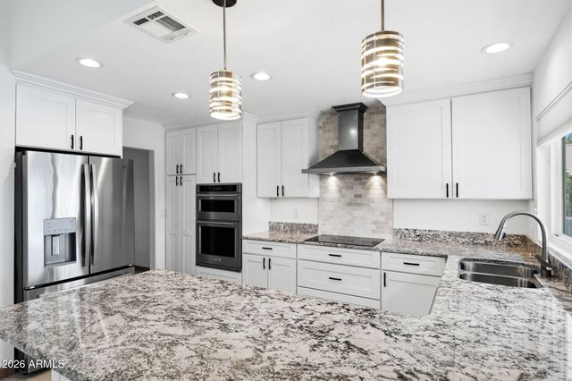 1026 LEISURE WORLD --, Mesa, AZ 85206