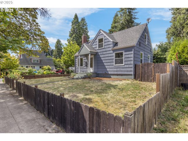 1391 W 5TH Ave, Eugene, OR 97402