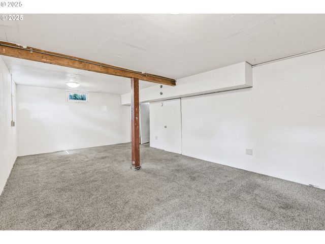 1391 W 5TH Ave, Eugene, OR 97402