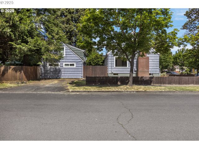 1391 W 5TH Ave, Eugene, OR 97402