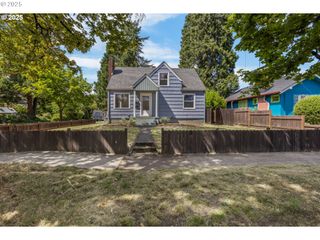 1391 W 5TH Ave, Eugene, OR 97402