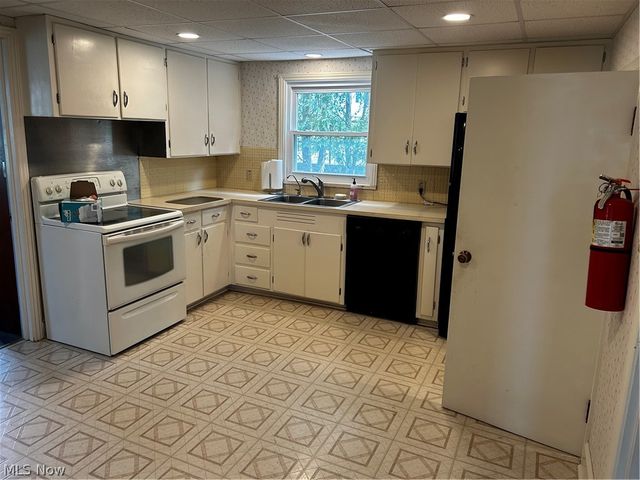 3741 Ira Road, Bath, OH 44333