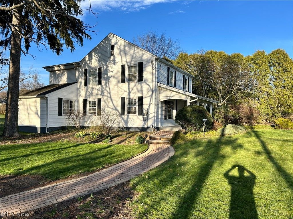 3741 Ira Road, Bath, OH 44333