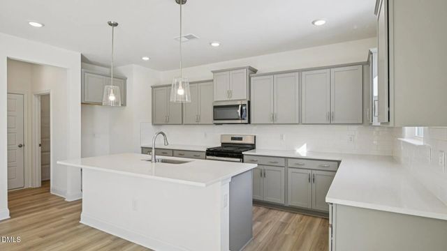853 Old Station Pointe, Angier, NC 27501
