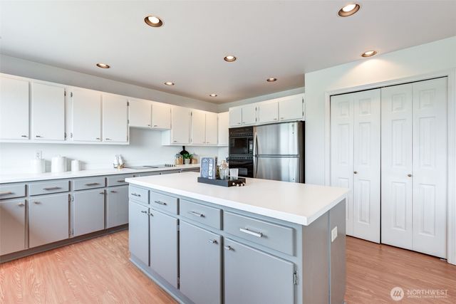 7500 76th Place NE, Marysville, WA 98270
